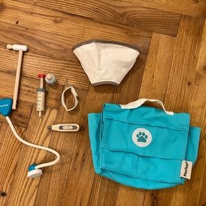 Plan Toys Vet Set